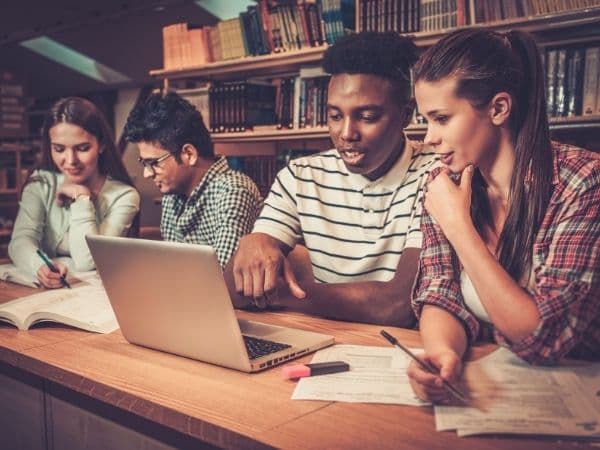 জেনারেটর ইন্টারনেট পুনরাবৃত্তি টেন্ড ওয়ার্ড চাঙ্ক প্রয়োজনীয়।